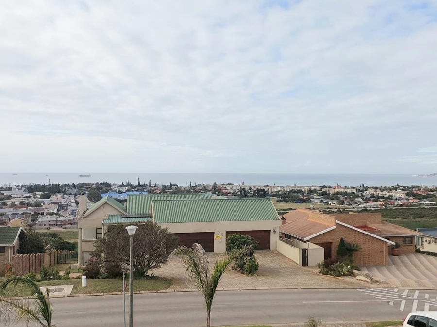 8 Bedroom Property for Sale in Hartenbos Heuwels Western Cape